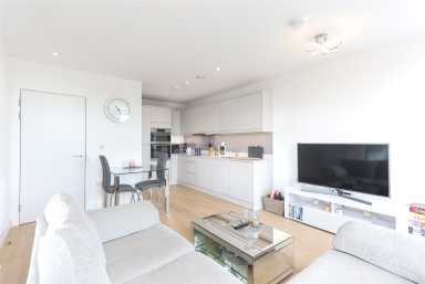 Edgware Road, Colindale - NW9 view 6