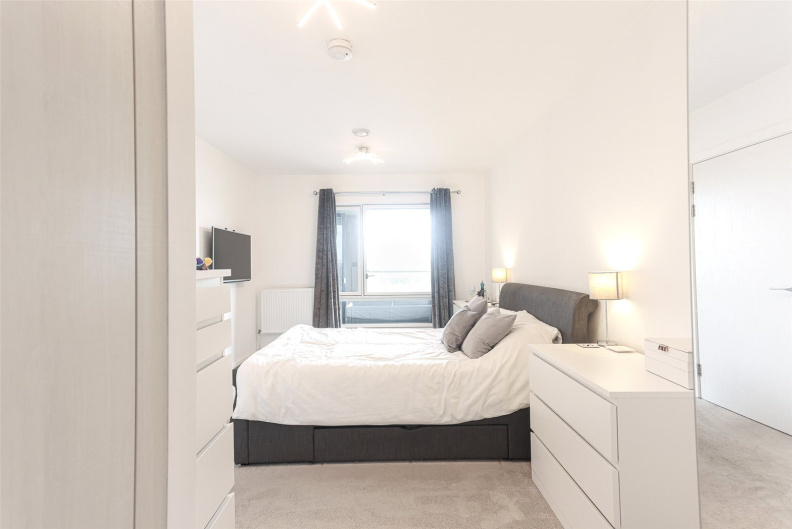 1 bedroom apartments/flats to sale in Edgware Road, Colindale-image 12
