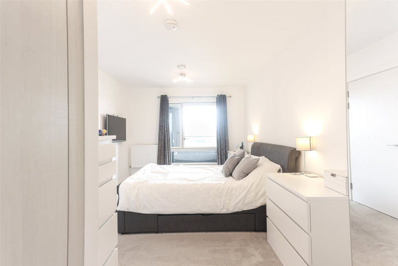 1 bedroom apartments/flats to sale in Edgware Road, Colindale-image 13