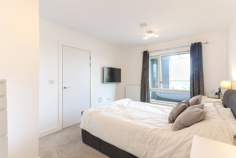 1 bedroom apartments/flats to sale in Edgware Road, Colindale-image 7