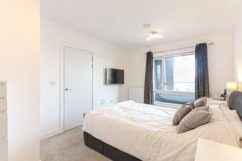 1 bedroom apartments/flats to sale in Edgware Road, Colindale-image 8