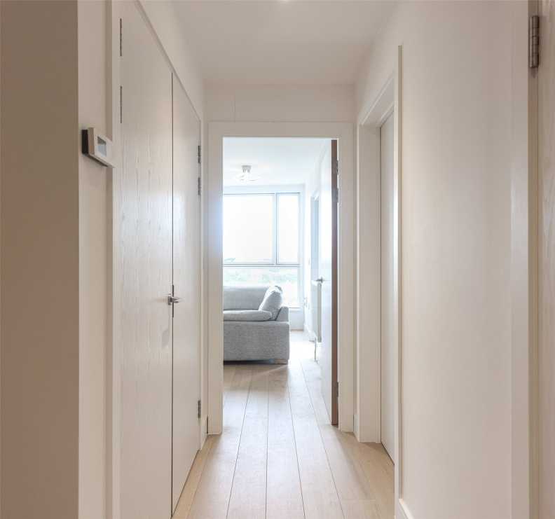 1 bedroom apartments/flats to sale in Edgware Road, Colindale-image 15
