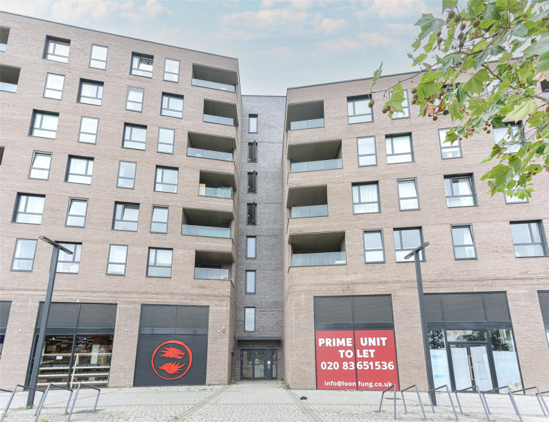 1 bedroom apartments/flats to sale in Edgware Road, Colindale-image 5