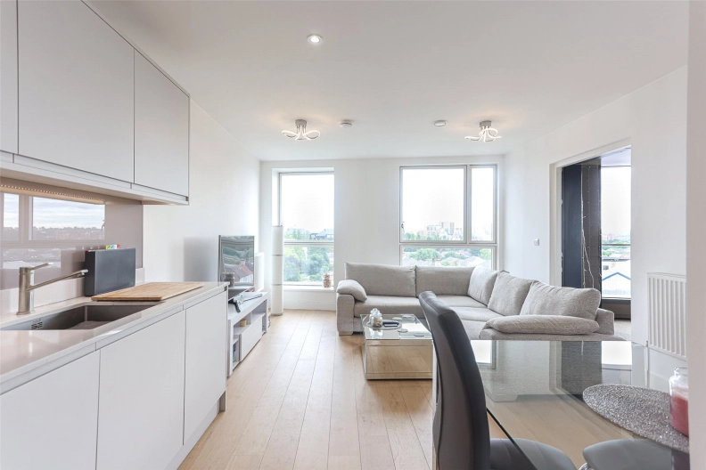1 bedroom apartments/flats to sale in Edgware Road, Colindale-image 1