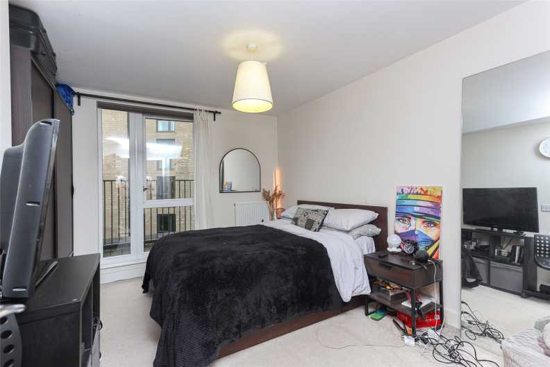 2 bedrooms apartments/flats to sale in Charcot Road, Colindale-image 4