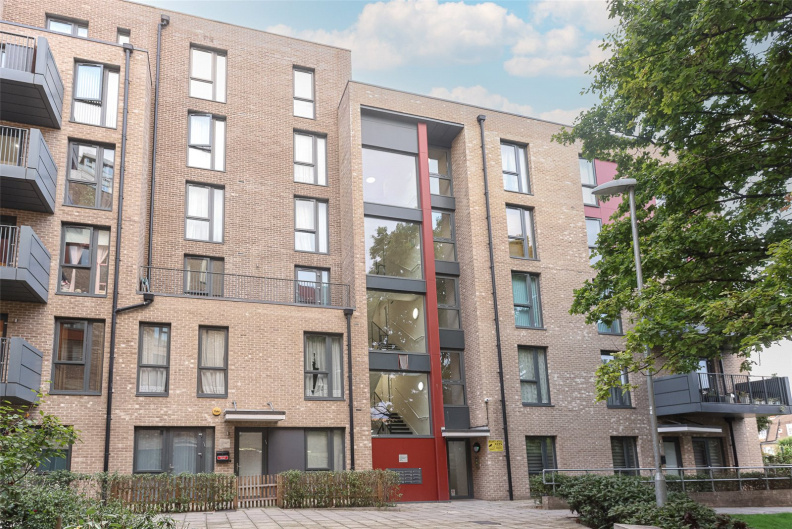 2 bedrooms apartments/flats to sale in Charcot Road, Colindale-image 25