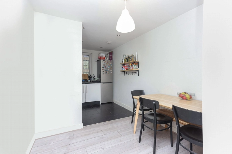 2 bedrooms apartments/flats to sale in Charcot Road, Colindale-image 3