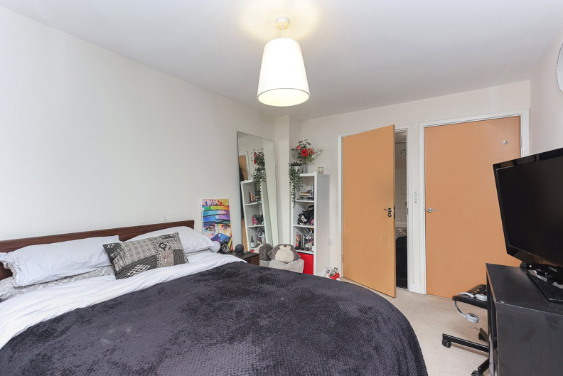 2 bedrooms apartments/flats to sale in Charcot Road, Colindale-image 14