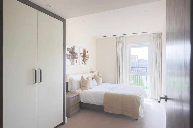2 bedrooms apartments/flats to sale in Beaufort Square, Beaufort Park, Colindale-image 7