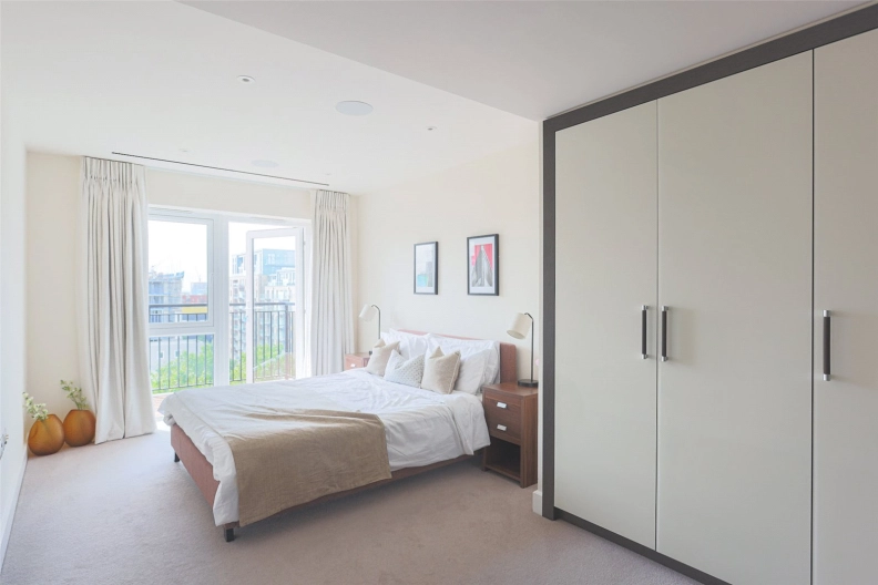 2 bedrooms apartments/flats to sale in Beaufort Square, Beaufort Park, Colindale-image 11