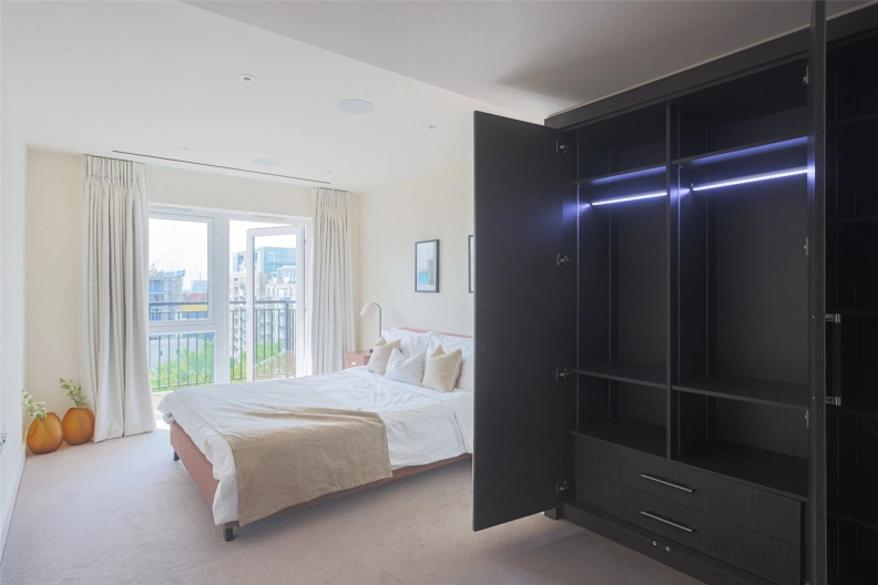 2 bedrooms apartments/flats to sale in Beaufort Square, Beaufort Park, Colindale-image 12