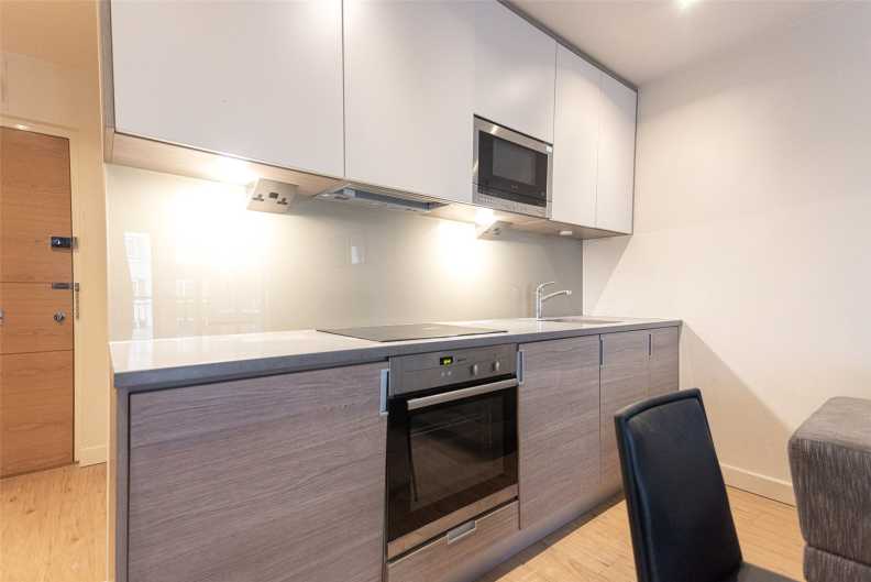 Studio apartments/flats to sale in Heritage Avenue, Beaufort Park, Colindale-image 5