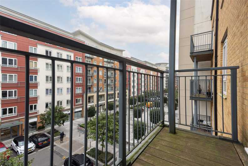 Studio apartments/flats to sale in Heritage Avenue, Beaufort Park, Colindale-image 7