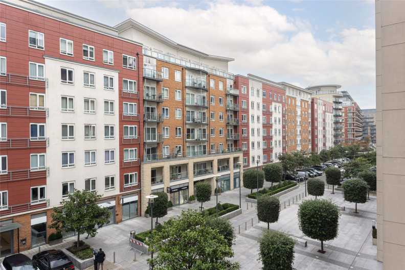 Studio apartments/flats to sale in Heritage Avenue, Beaufort Park, Colindale-image 1