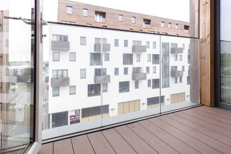 2 bedrooms apartments/flats to sale in Capitol Way, Colindale-image 4