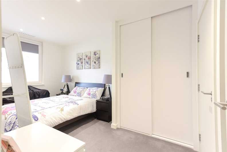 2 bedrooms apartments/flats to sale in Capitol Way, Colindale-image 9