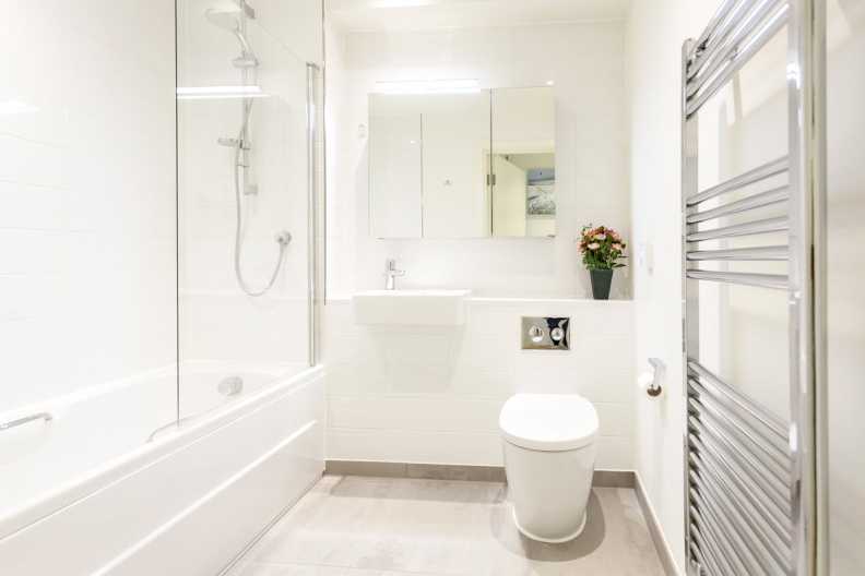 2 bedrooms apartments/flats to sale in Capitol Way, Colindale-image 5
