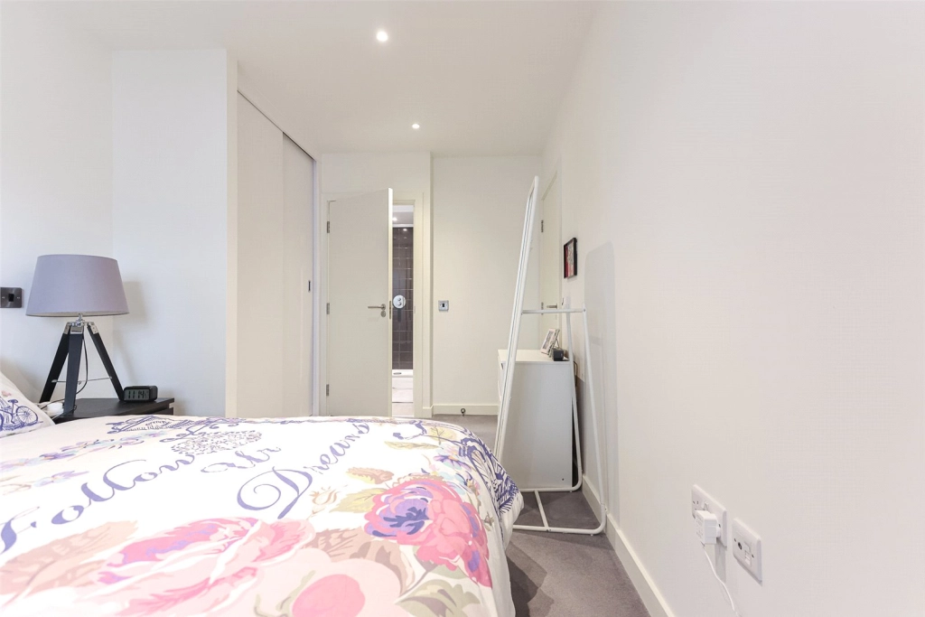 2 bedrooms apartments/flats for sale in Capitol Way, Colindale - NW9 view 14