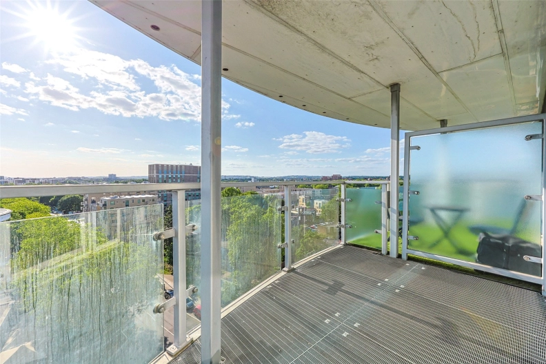 3 bedrooms apartments/flats to sale in Heritage Avenue, Beaufort Park, Colindale-image 12