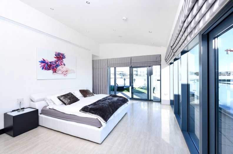 3 bedrooms apartments/flats to sale in Boulevard Drive, Beaufort Park, Colindale-image 15
