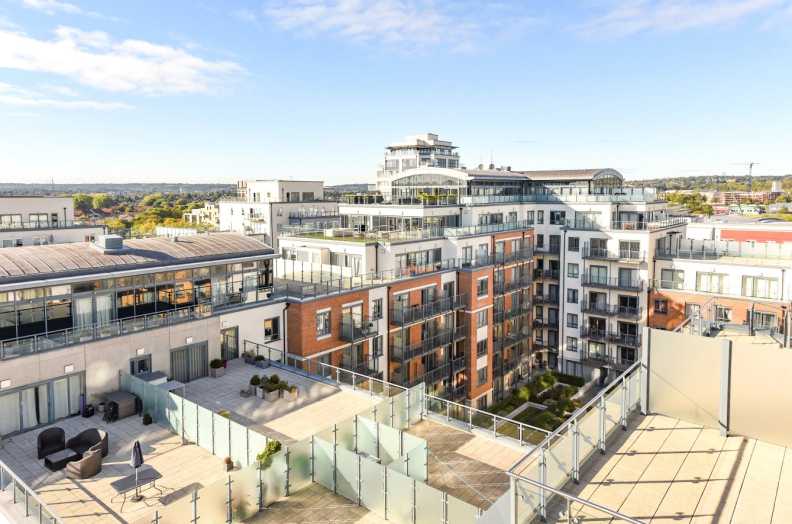 3 bedrooms apartments/flats to sale in Boulevard Drive, Beaufort Park, Colindale-image 11
