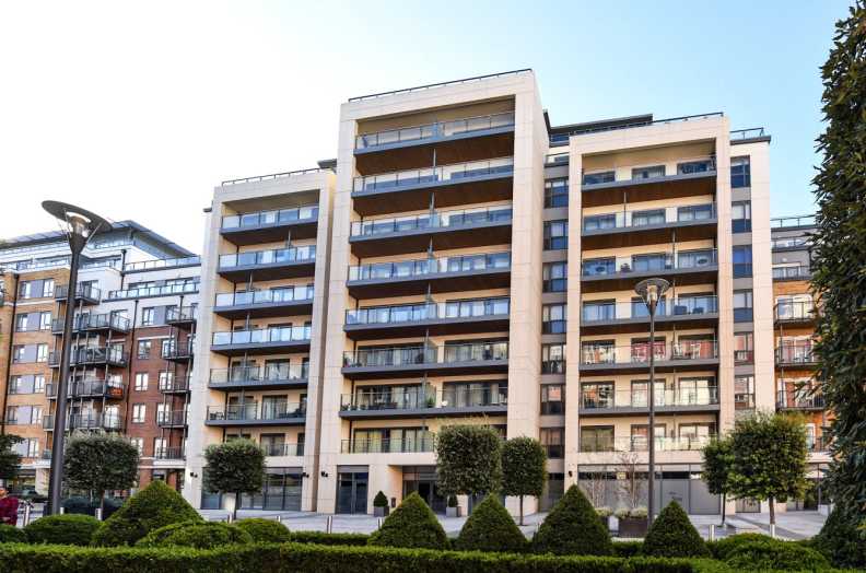 3 bedrooms apartments/flats to sale in Boulevard Drive, Beaufort Park, Colindale-image 21