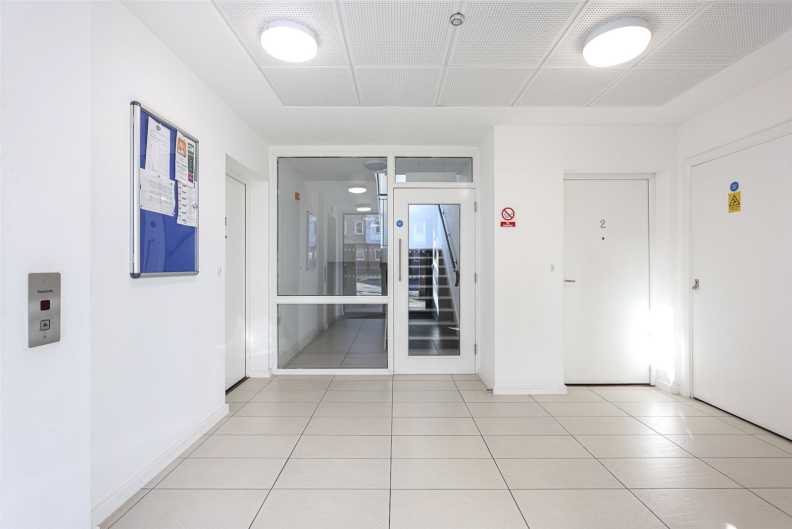 1 bedroom apartments/flats to sale in Heath Parade, Grahame Park Way, Colindale-image 13