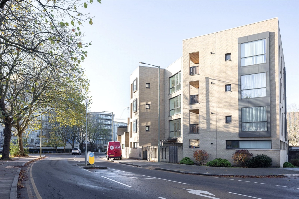 1 bedroom apartments/flats for sale in Heath Parade, Grahame Park Way, Colindale - NW9 view 5