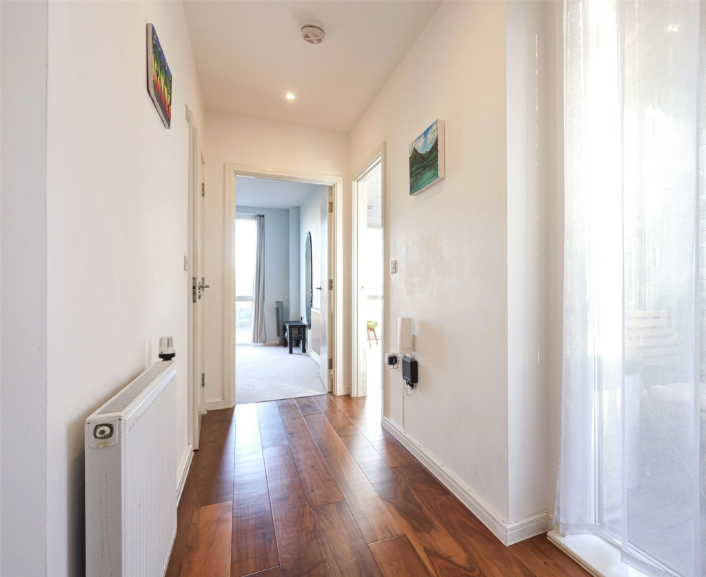 1 bedroom apartments/flats for sale in Heath Parade, Grahame Park Way, Colindale - NW9 view 9