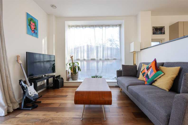 1 bedroom apartments/flats to sale in Heath Parade, Grahame Park Way, Colindale-image 14