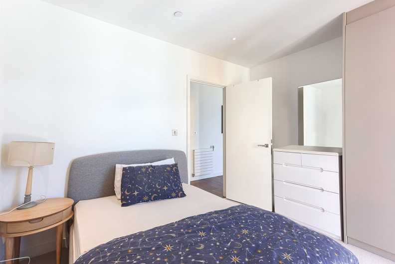 2 bedrooms apartments/flats to sale in Elvin Gardens, Wembley-image 3