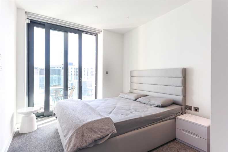 2 bedrooms apartments/flats for sale in Elvin Gardens, Wembley - HA9 view 3