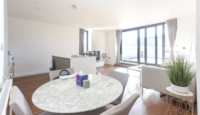 2 bedrooms apartments/flats for sale in Elvin Gardens, Wembley - HA9 view 9