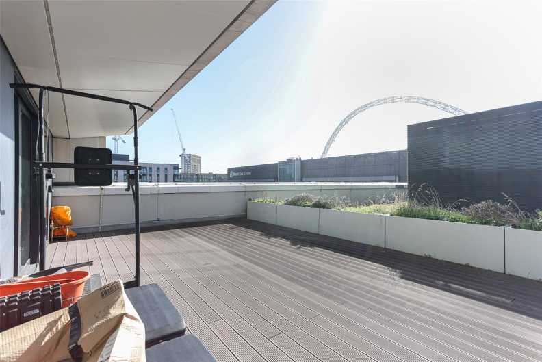 2 bedrooms apartments/flats for sale in Elvin Gardens, Wembley - HA9 view 5