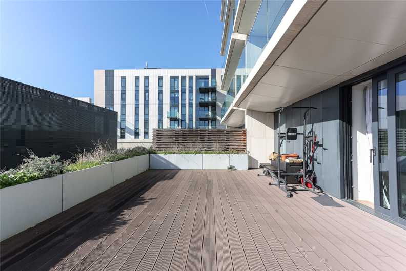 2 bedrooms apartments/flats for sale in Elvin Gardens, Wembley - HA9 view 14
