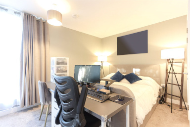 Airco Close, London - NW9 view 4
