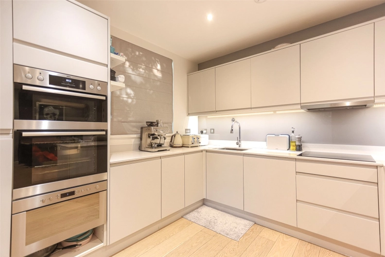 3 bedrooms apartments/flats to sale in Airco Close, London-image 8