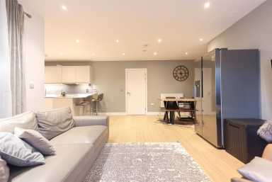 Airco Close, London - NW9 view 3