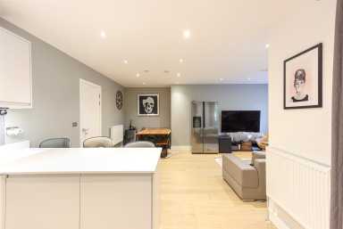 Airco Close, London - NW9 view 14