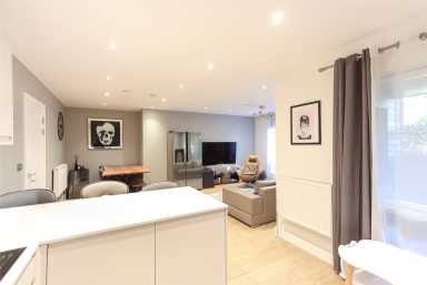 Airco Close, London - NW9 view 27