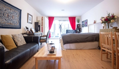 Boulevard Drive, Beaufort Park, Colindale - NW9 view 3