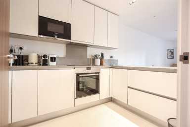 Longfield Avenue, Ealing - W5 view 2