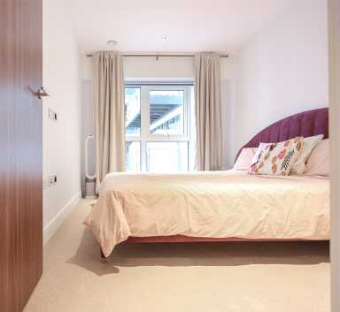 Longfield Avenue, Ealing - W5 view 14