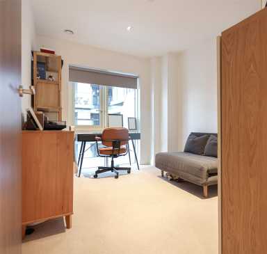 Longfield Avenue, Ealing - W5 view 8