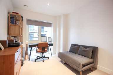 Longfield Avenue, Ealing - W5 view 16