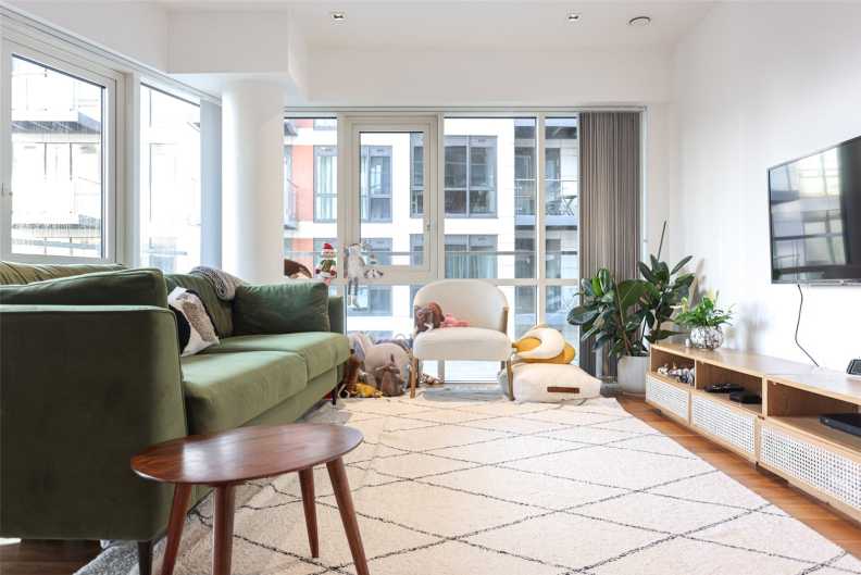 2 bedrooms apartments/flats to sale in Longfield Avenue, Ealing-image 23