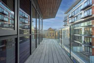 Longfield Avenue, Ealing - W5 view 12