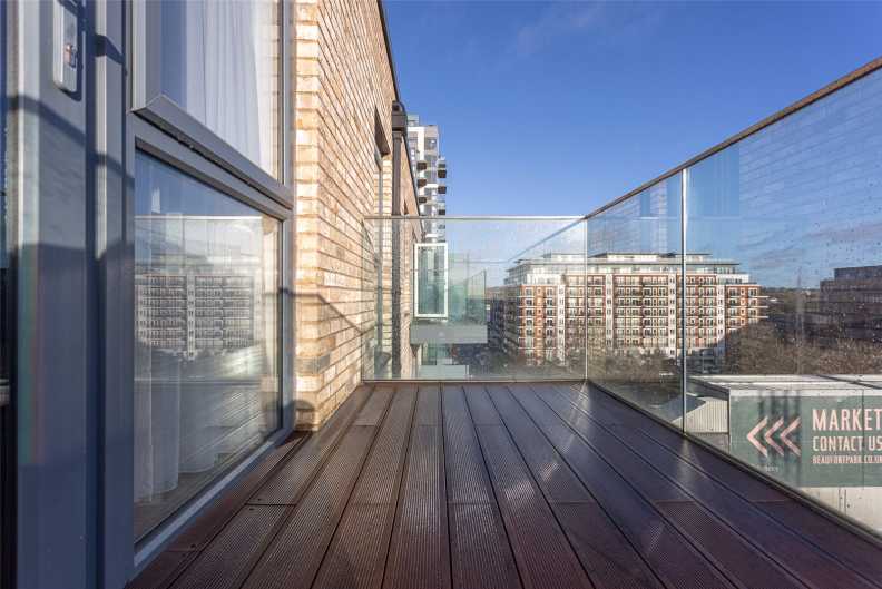 3 bedrooms apartments/flats to sale in Caversham Road, Beaufort Park, Colindale-image 4