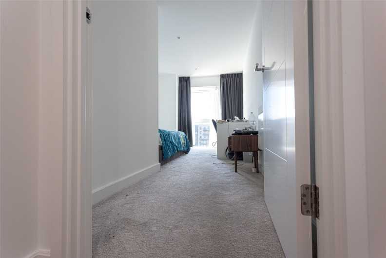 3 bedrooms apartments/flats to sale in Caversham Road, Beaufort Park, Colindale-image 20