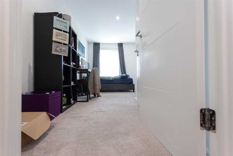 3 bedrooms apartments/flats to sale in Caversham Road, Beaufort Park, Colindale-image 22